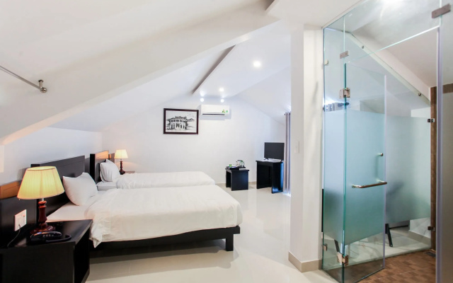 Riverside White House Boutique Hotel