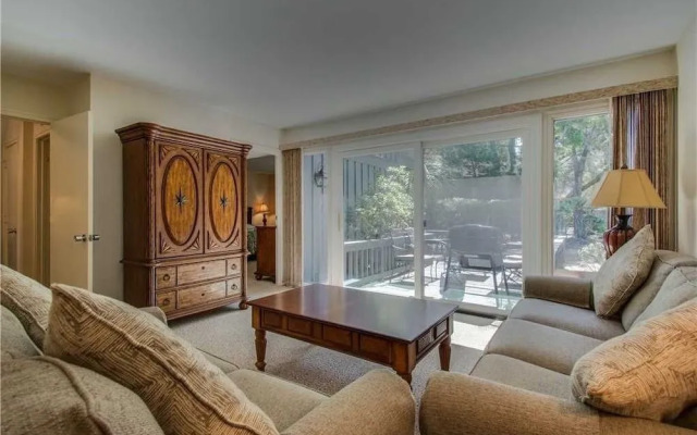 Hickory Cove 39