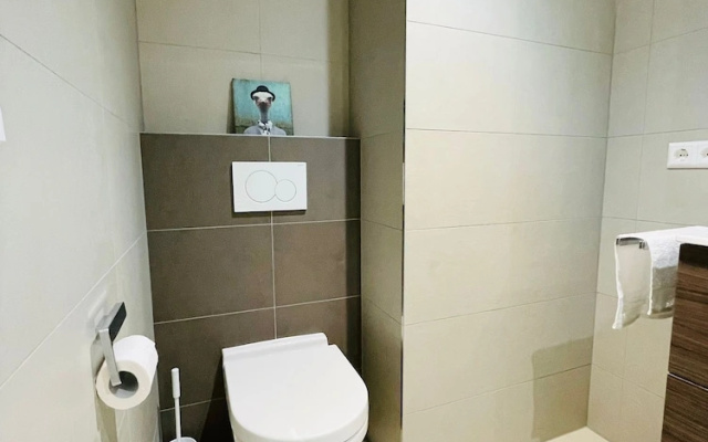 Luxury 1 bedroom. Center Terrace&Parking
