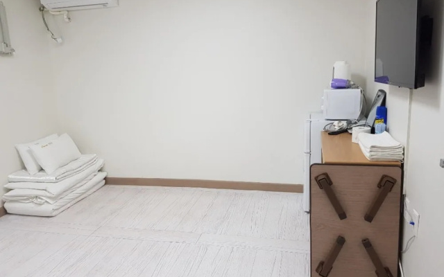 Daecheon 323 Condo