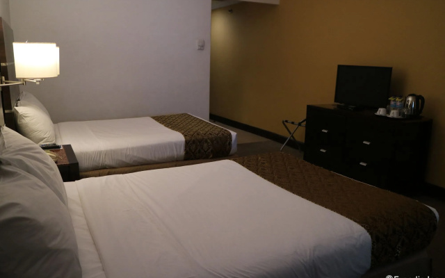 Days Hotel Iloilo