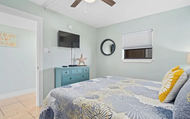 Laguna Reef 308 - Beautiful Bay View by Ryson Vacation Rentals