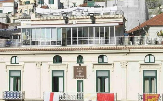 Hotel Centrale Amalfi вид на фасад