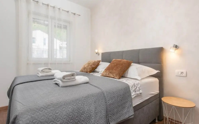 Famliy Holiday Villa Near Sea