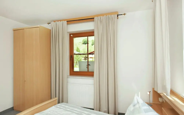 Pretty Apartment in Saalbach-Hinterglemm near Ski Area