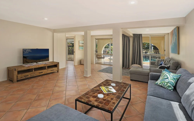 Culb- Entertainers Paradise