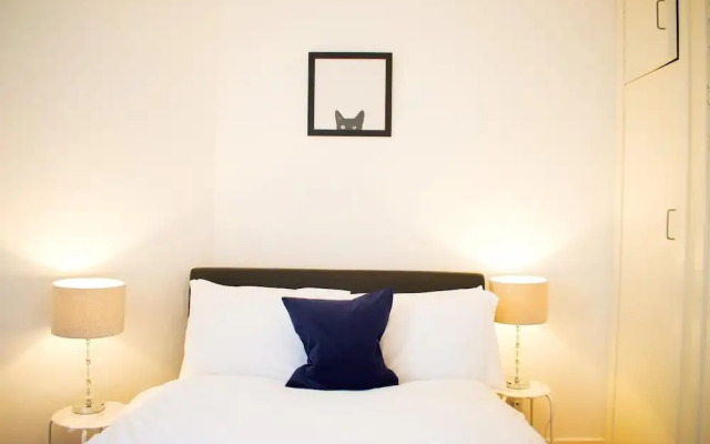 Modern 2 Bedroom Apartment in Central Edinburgh