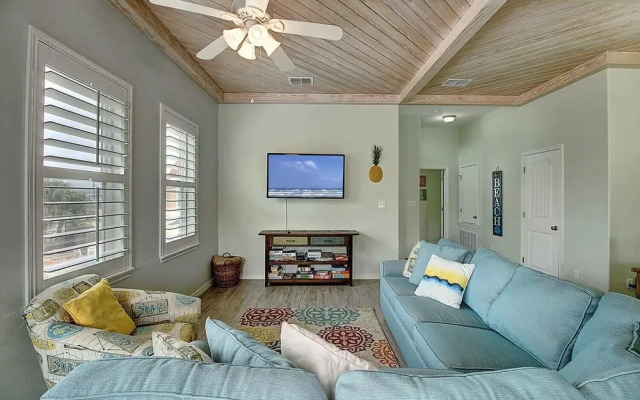 Piggy's Perch 4 Bedroom Townhouse by Redawning