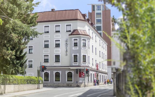 Отель Der Salzburger Hof Австрия, Зальцбург - 1 отзыв об отеле, цены и фото номеров - забронировать отель Der Salzburger Hof онлайн вид на фасад