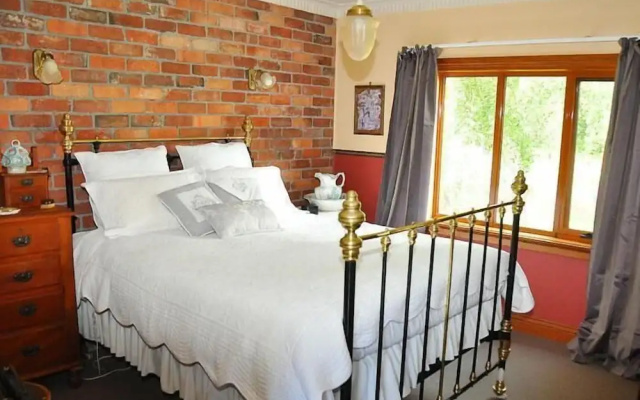 Killynaught Spa Cottages
