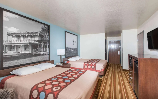 Super 8 Claremore OK