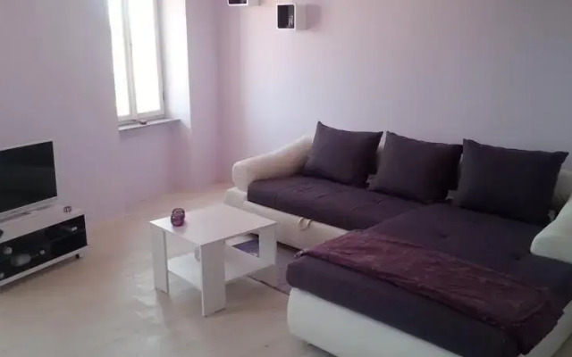 Apartment Momento