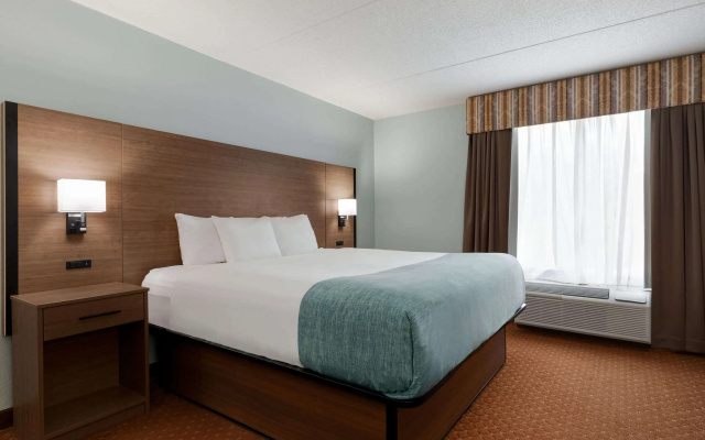 Wingate by Wyndham Louisville East