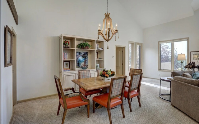 2br In The Seasons At Arrowhead-vaulted Ceilings 2 Bedroom Condo by RedAwning