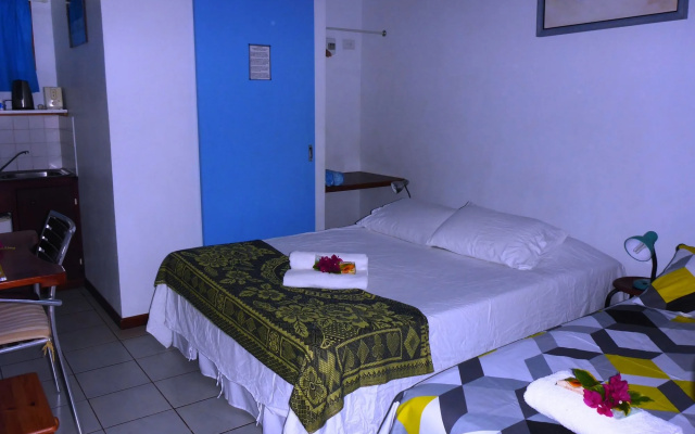 Travellers Motel