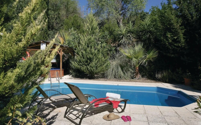 Beautiful Home in Miliou Paphos With 2 Bedrooms, Outdoor Swimming Pool and Swimming Pool