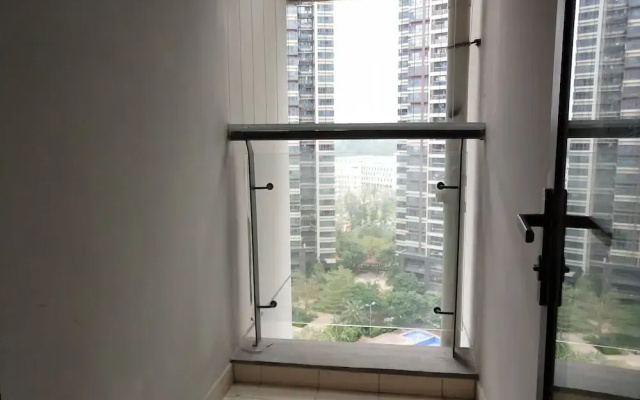 Gemmed Apartment