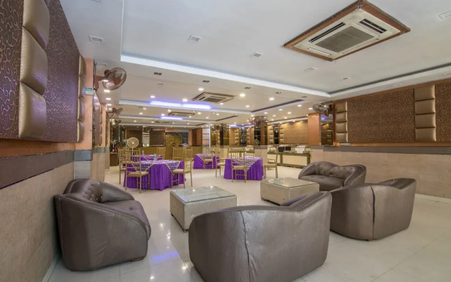 OYO 14385 Golden petal rooms
