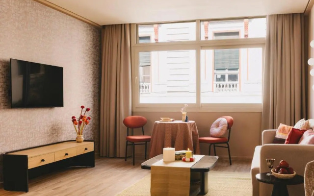Saint J Hotel By Brassbell