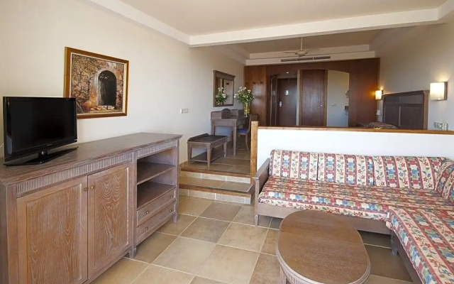 FERGUS Club Font de Sa Cala Beach