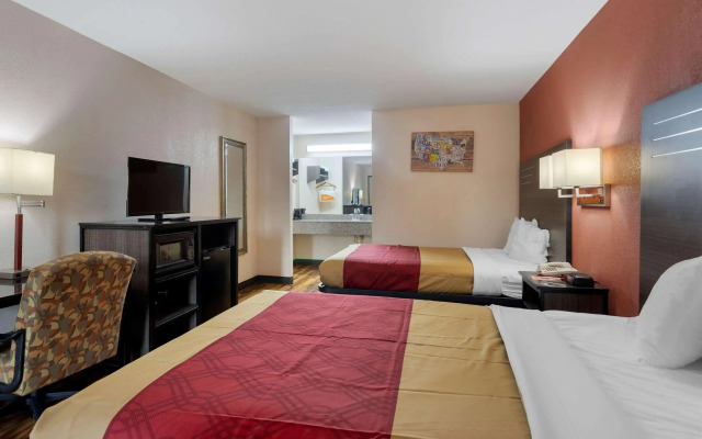 Econo Lodge Madison