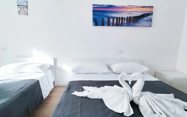 Modern Apartment Near the Beach