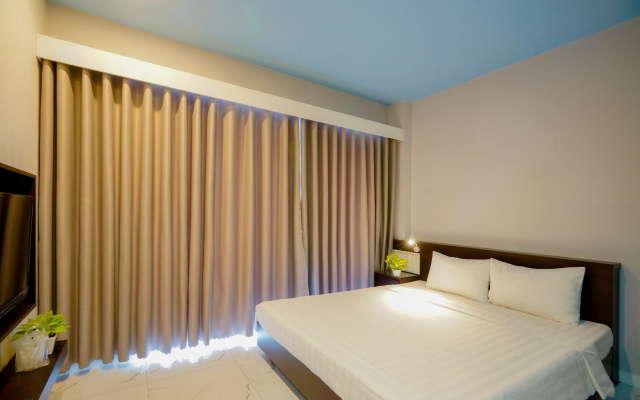 Lá Phú Nhuận Hotel Airport