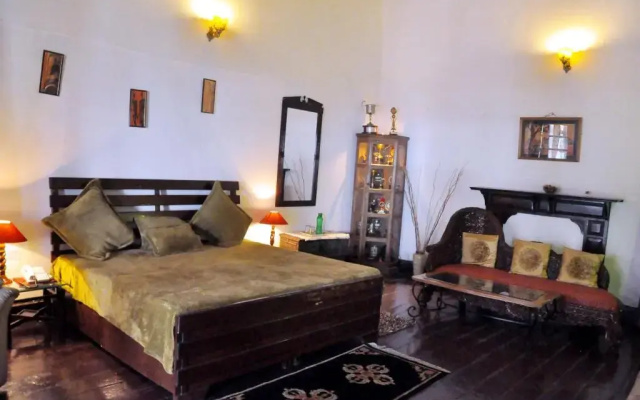 Hira Mount Retreat