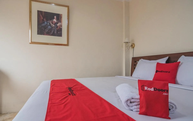 Urbanview Hotel Mon Bel Cibodas by RedDoorz