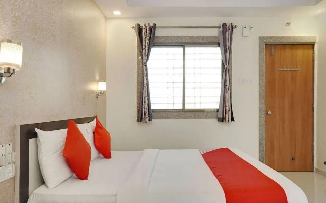OYO 13902 Orient Bay Inn