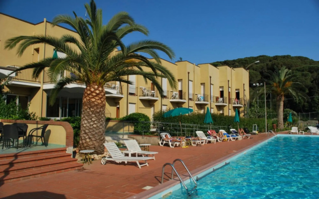 Holiday Park- Studio