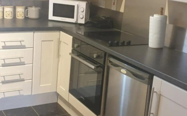 Trim centre apartment