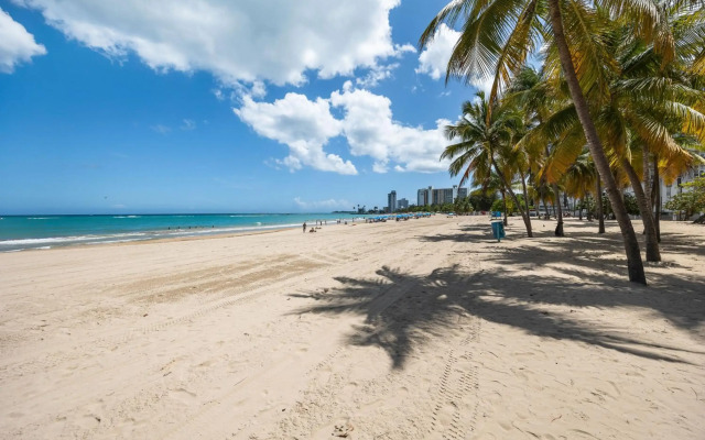 Borinquen Beach Inn
