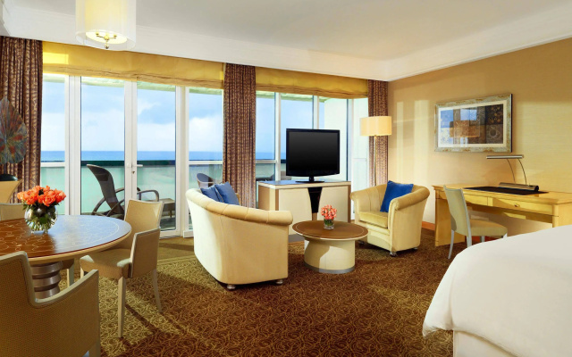 Sheraton Club des Pins Resort