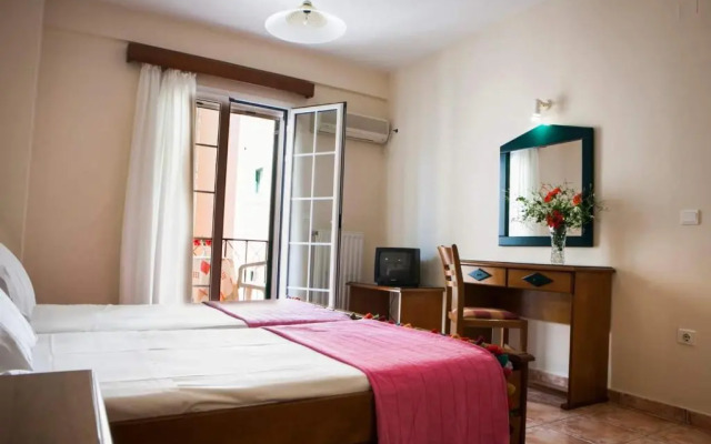 Rouchotas Studios by Viktor 1rst Floor