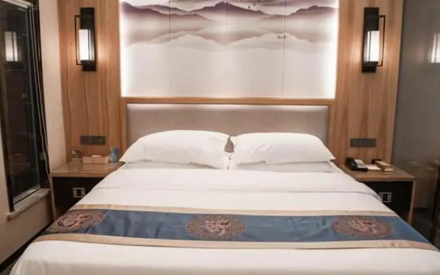 Vyluk J Hotel Tongxiang EDZ