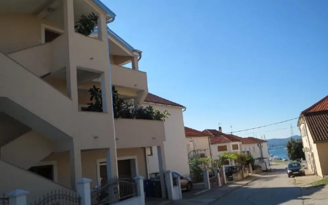 Ena - Near Marina "kornati" - A2