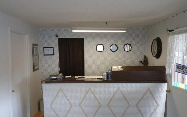 Shamrock Motel