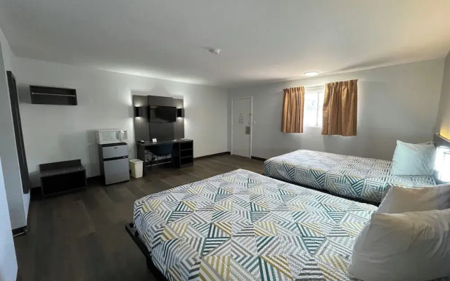 Motel 6 Artesia, NM