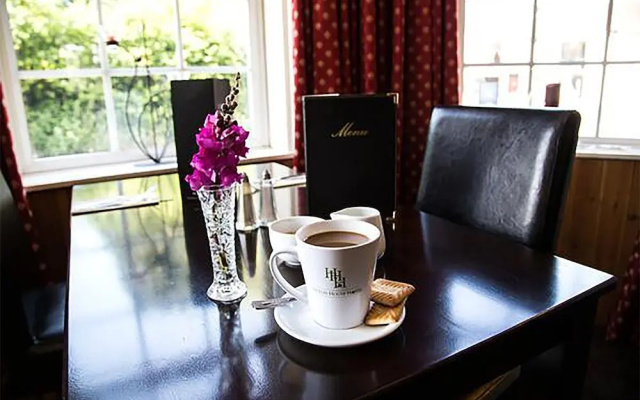 Hilton House Hotel