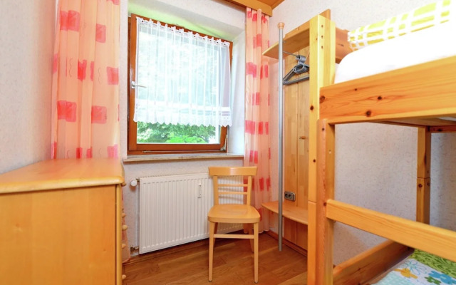 Quaint Apartment in Eimelrod near Lake & Water Sports