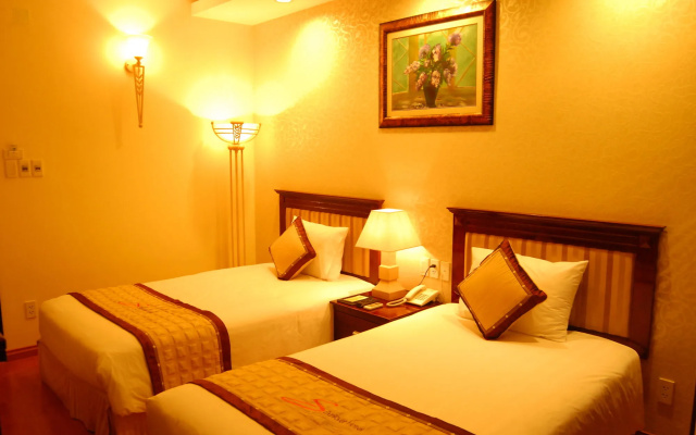 Sun River Hotel