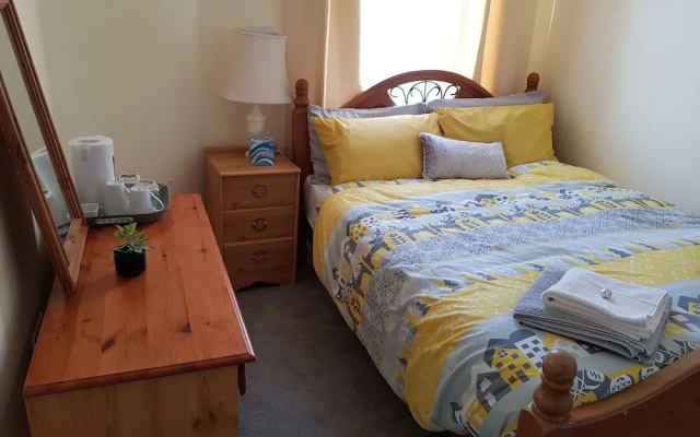 Comfy Apartment in Leeds near Roundhay Park