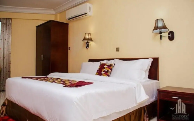 Eagles Nest In. Hotel