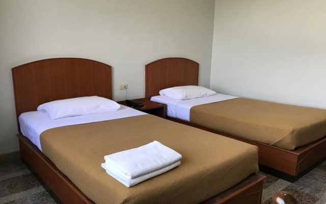 Lopburi Residence 2 Hotel And Resort