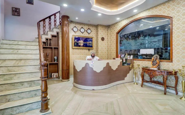 Super OYO Capital O Hotel Divine