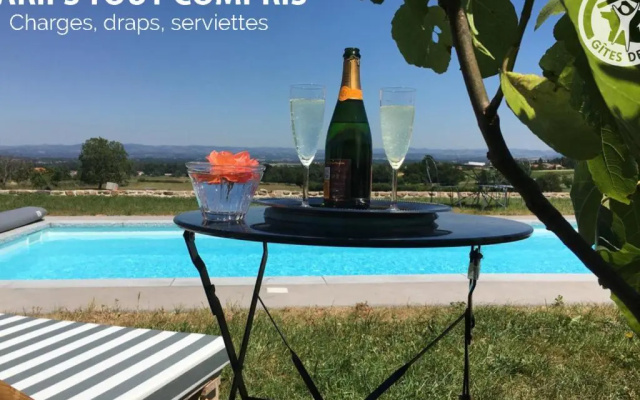 Gîte Saint-André-d'Apchon, 2 pièces, 2 personnes - FR-1-496-142
