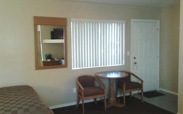 Maple Leaf Motel