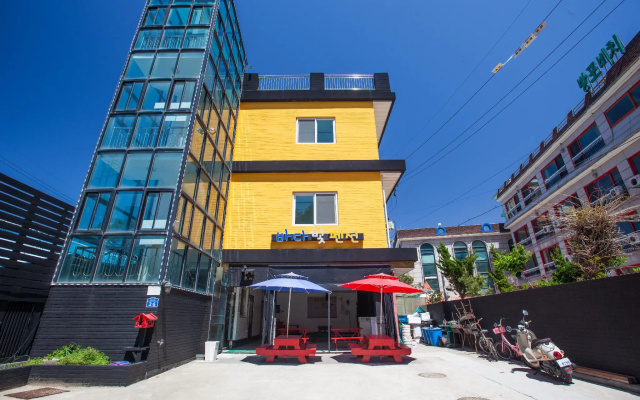 Taean badabit pension
