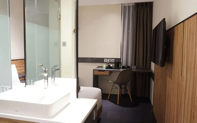 Erian Hotel